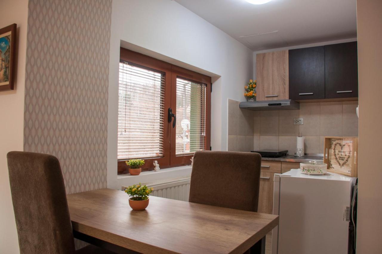 Apartmani Suncica Vrnjačka Banja Kültér fotó